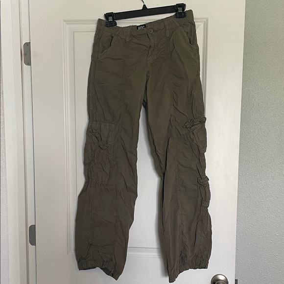 BDG Pants - BDG Olive Cargo Pants Size Small